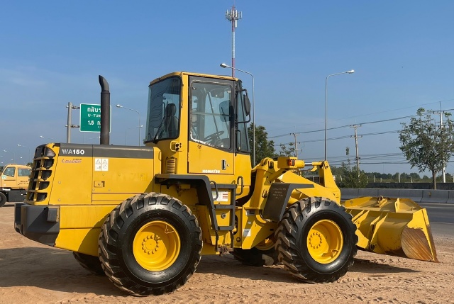 ขายรถตักล้อยาง KOMATSU WA150-3E นำเข้าจากญี่ปุ่น พร้อมใช้ มีVDOการทำงานครับ