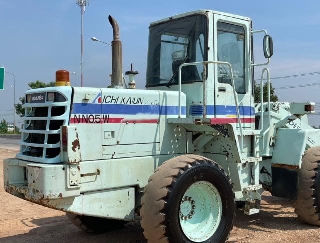 ขายรถตักล้อยาง KOMATSU WA200-3 นำเข้าจากญี่ปุ่น พร้อมใช้ มีVDOการทำงานครับ