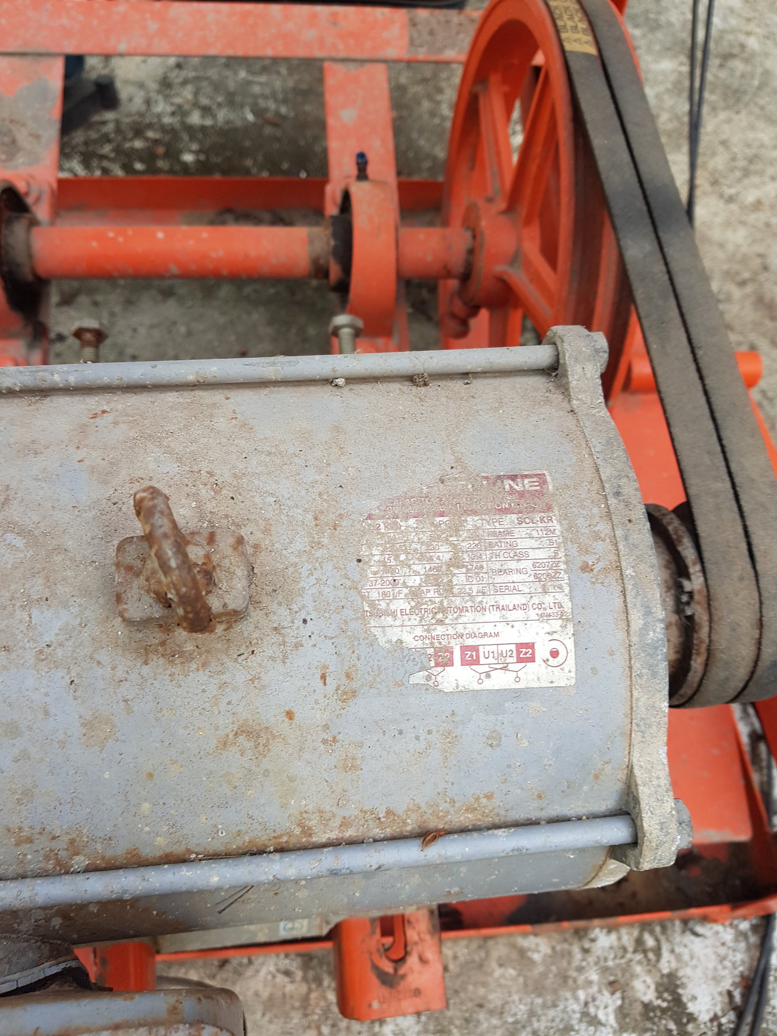 ขายลิฟท์ยกกระปํองปูนตัวใหญ่ ขายลิฟท์ยกกระปํองปูนตัวใหญ่