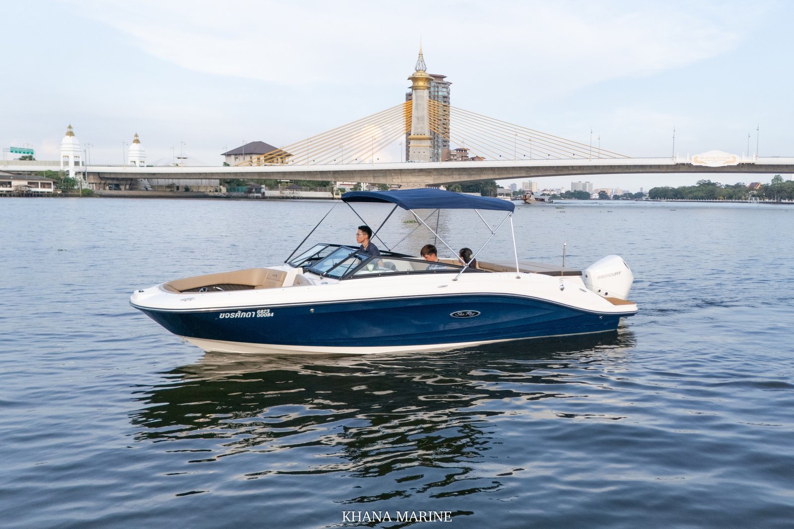 2019 Sea Ray SPX 230 Outboard | Mercury 200HP Fourstroke 2019 Sea Ray SPX 230 Outboard | Mercury 200HP Fourstroke