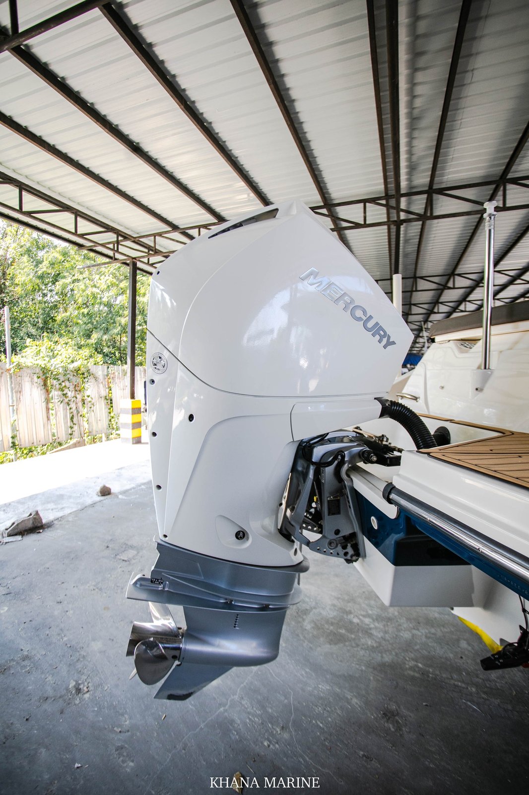 2019 Sea Ray SPX 230 Outboard | Mercury 200HP Fourstroke