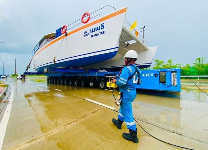 ต่อเรือไฟเบอร์ และซ่อมแซมเรือทั้งระบบ - ส่งเรือภายในและต่างประเทศ Fiberglass Building - Maintenance ต่อเรือไฟเบอร์ และซ่อมแซมเรือทั้งระบบ - ส่งเรือภายในและต่างประเทศ Fiberglass Building - Maintenance