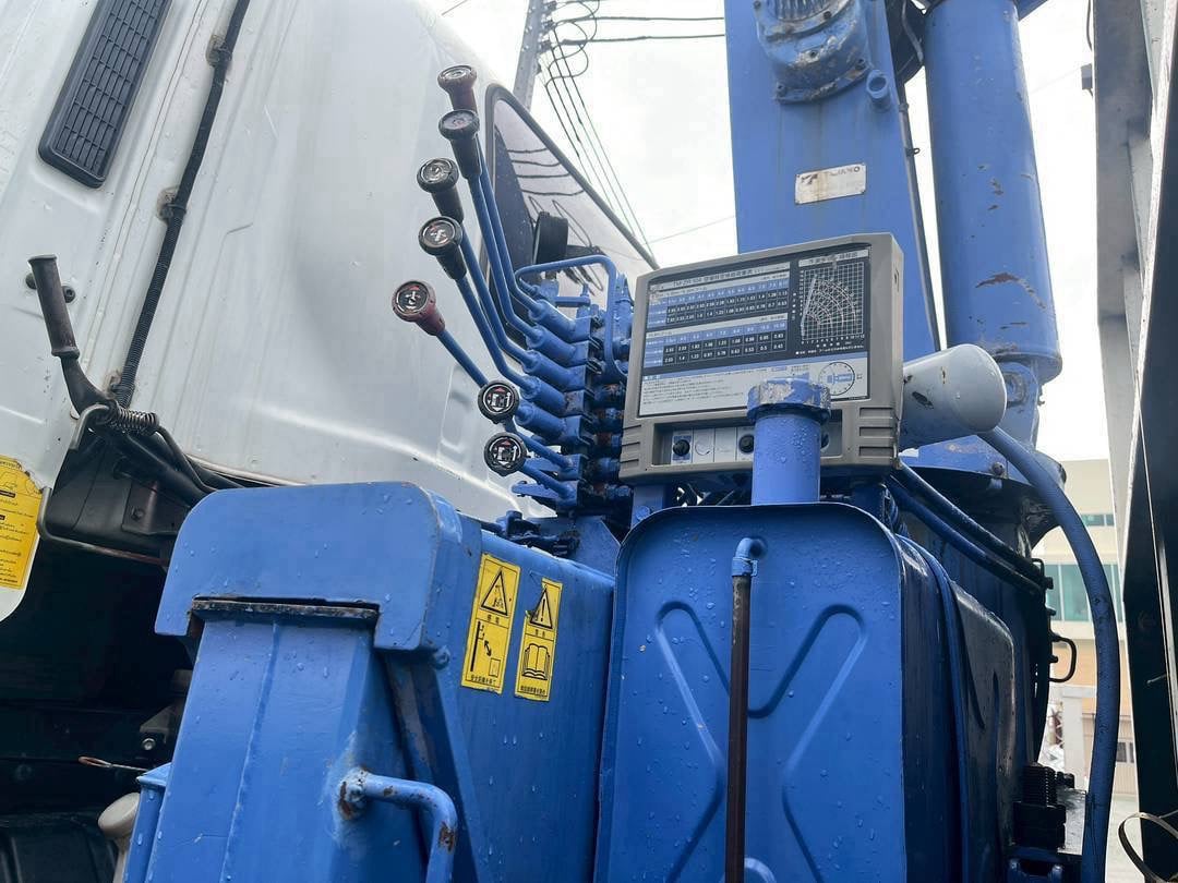 หกล้อเครน ISUZU FTR 240แรง ปี 57 (6774) หกล้อเครน ISUZU FTR 240แรง ปี 57 (6774)