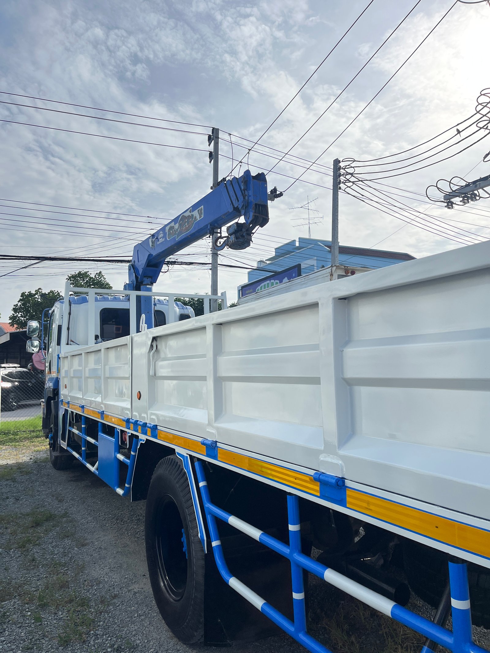 หกล้อเครน tadano 4 ปลอก 5 ตัน ISUZU FTR 240แรง ปี 2557 (6774) หกล้อเครน tadano 4 ปลอก 5 ตัน ISUZU FTR 240แรง ปี 2557 (6774)