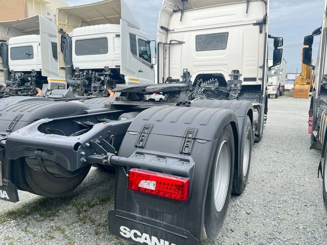 สิบล้อหัวลาก SCANIA P360 ปี 65 (7373) สิบล้อหัวลาก SCANIA P360 ปี 65 (7373)