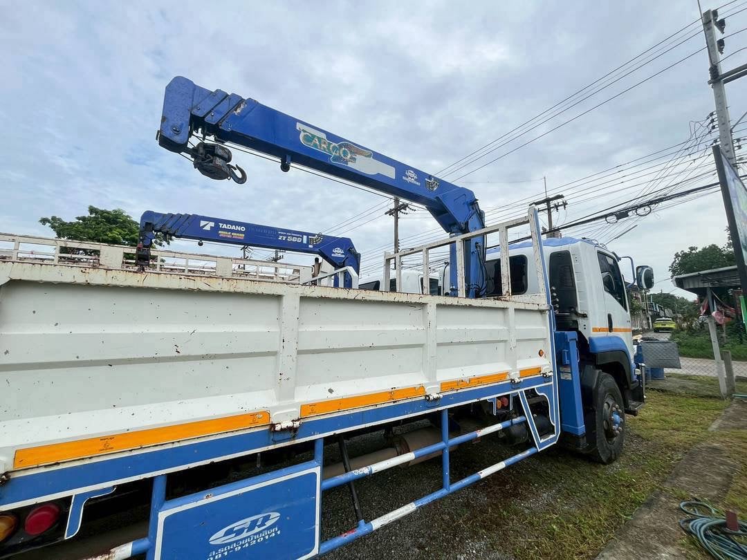 หกล้อเครน ISUZU FTR 240แรง ปี 57 (6774) หกล้อเครน ISUZU FTR 240แรง ปี 57 (6774)