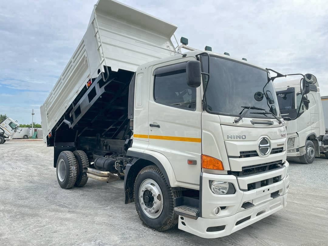 หกล้อดั้มพ์ HINO FG8J 240แรง ปี 66 (5856)