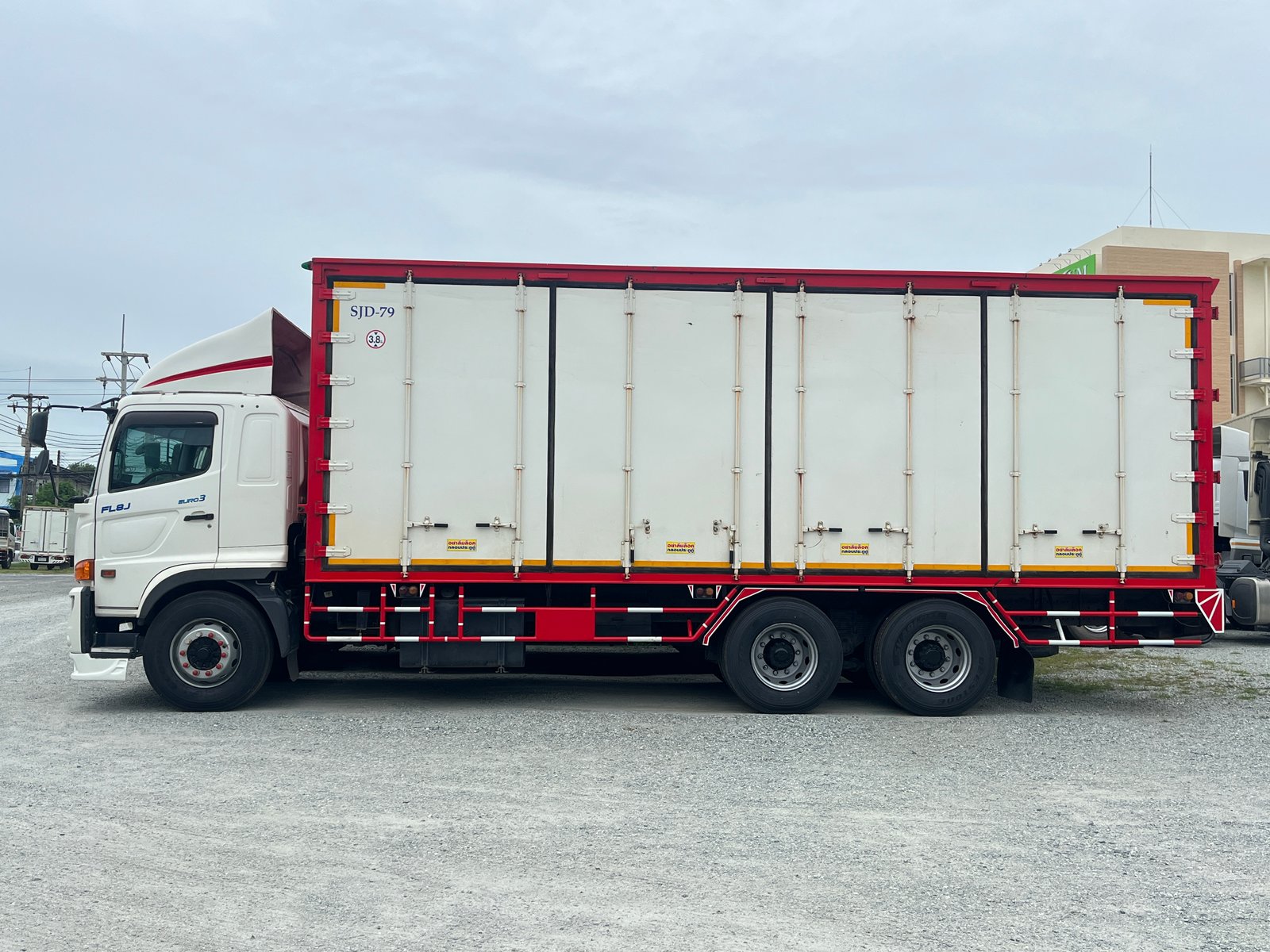 สิบล้อตู้สิบบาน HINO FL8J 260แรง ปี 64 (6944) สิบล้อตู้สิบบาน HINO FL8J 260แรง ปี 64 (6944)