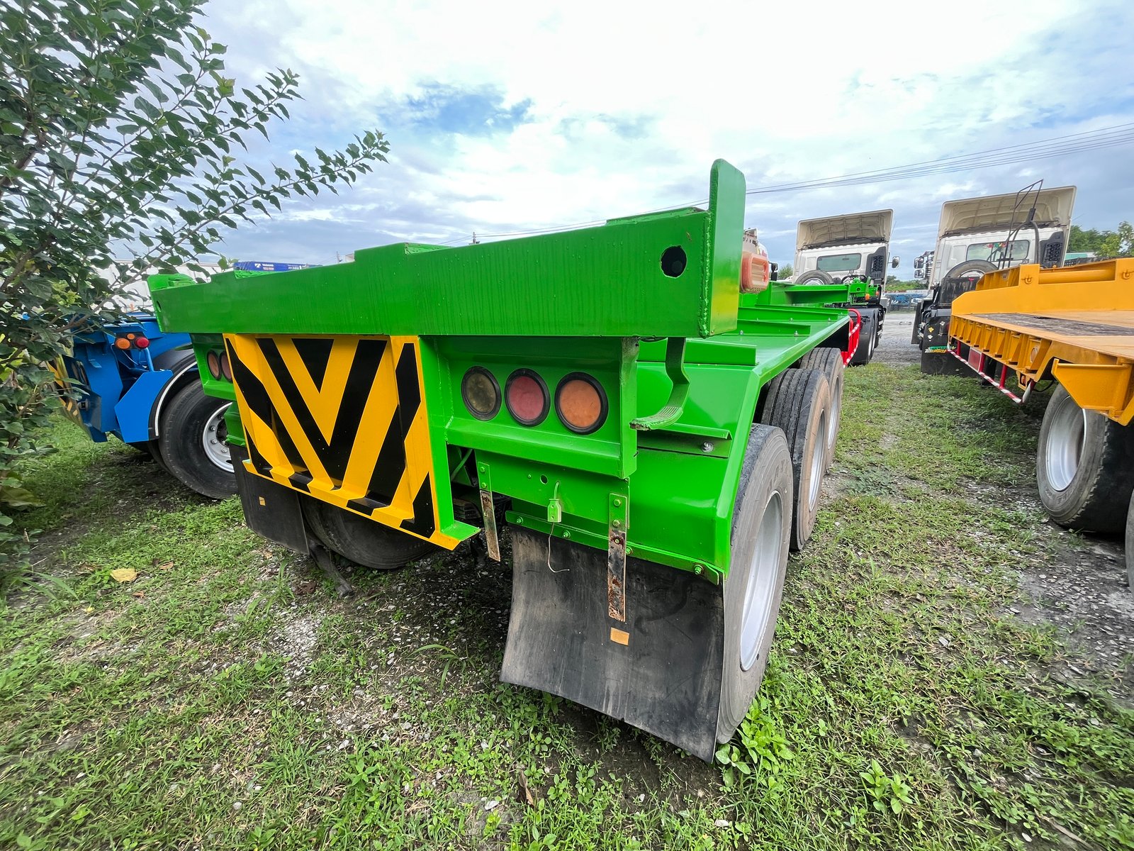 หางก้าง สามเพลา อู่ LCH ปี 62 (6296) หางก้าง สามเพลา อู่ LCH ปี 62 (6296)