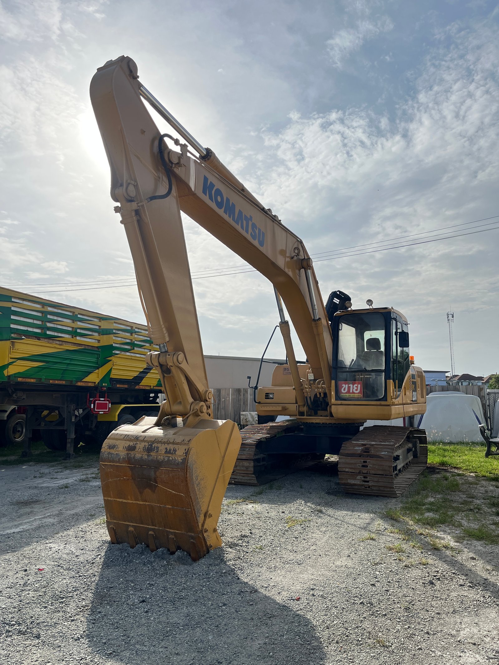 รถแบ็คโฮ KOMATSU PC200 รุ่น 7 ปี 2548 (4599) รถแบ็คโฮ KOMATSU PC200 รุ่น 7 ปี 2548 (4599)
