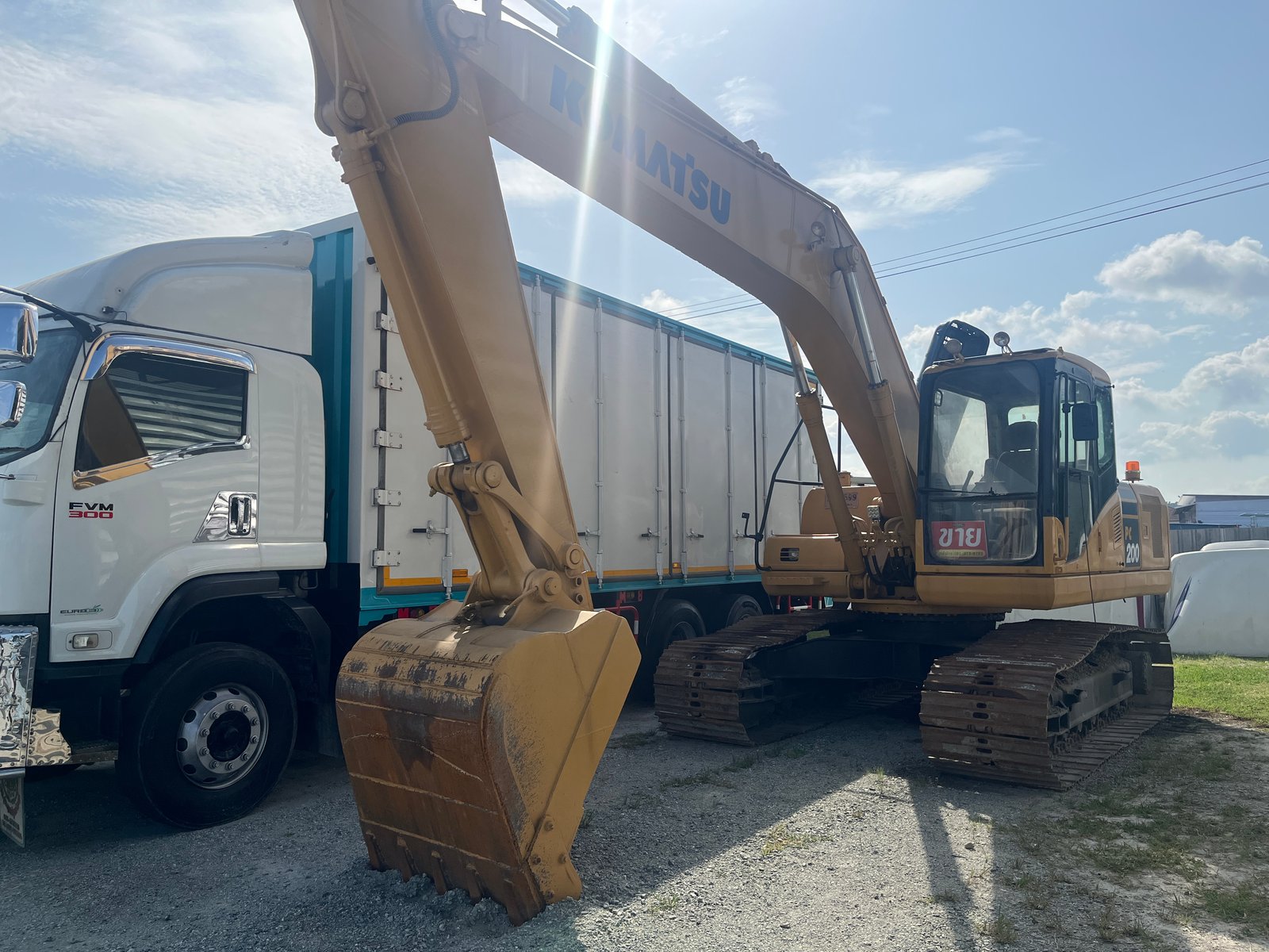 รถแบ็คโฮ KOMATSU PC200 รุ่น 7 ปี 48 (4599)