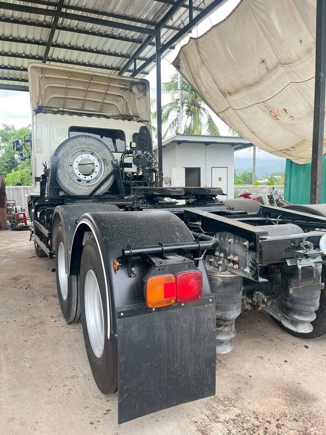 สิบล้อหัวลาก HINO FG8J 260 แรง ปี 2565 (1779) สิบล้อหัวลาก HINO FG8J 260 แรง ปี 2565 (1779)