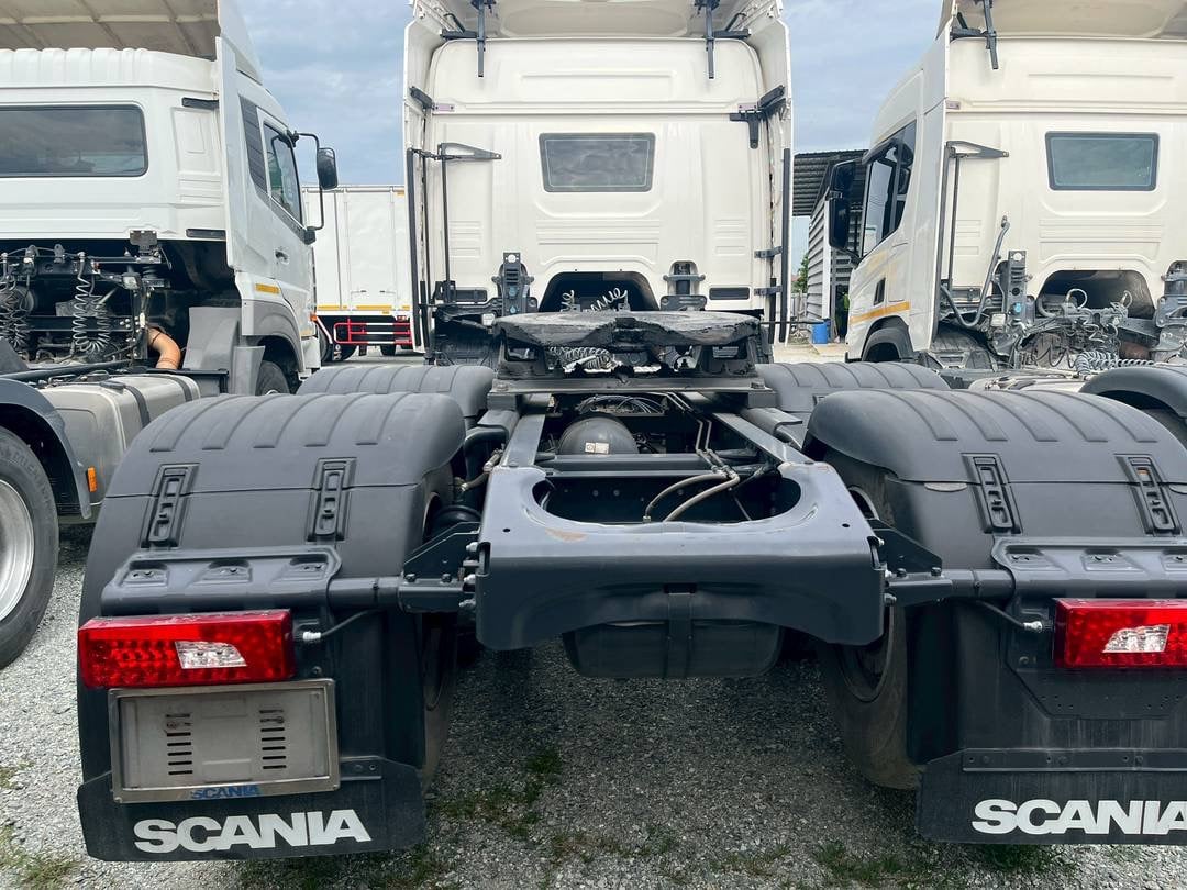 สิบล้อหัวลาก SCANIA P360 ปี 65 (7373) สิบล้อหัวลาก SCANIA P360 ปี 65 (7373)