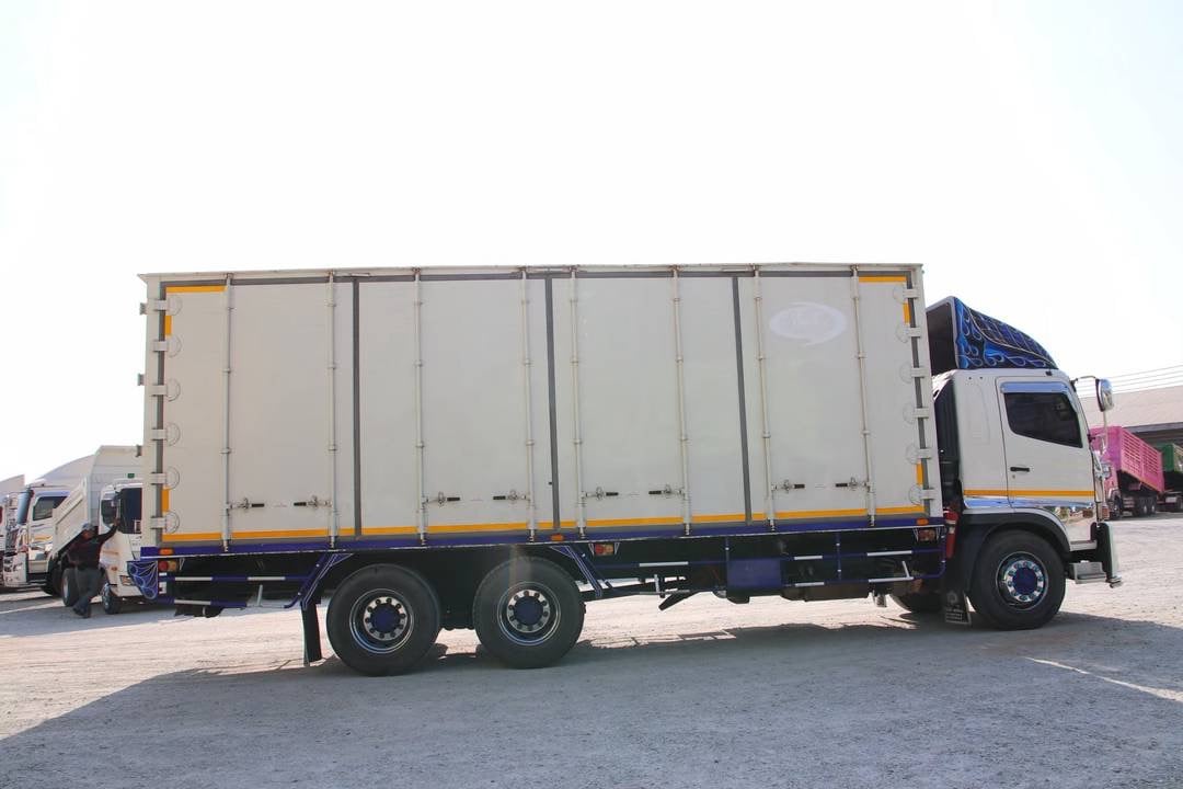 สิบล้อตู้สิบบาน HINO FL8J 260แรง ปี 64 (6127) สิบล้อตู้สิบบาน HINO FL8J 260แรง ปี 64 (6127)