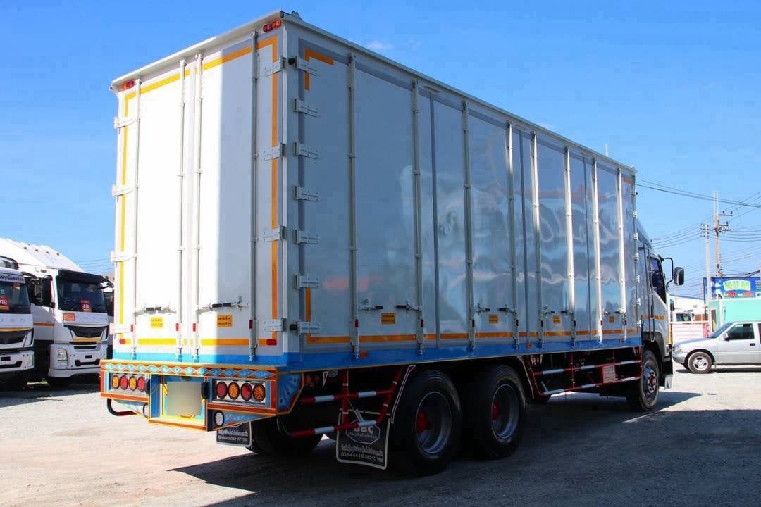 สิบล้อตู้สิบบาน ISUZU FVM 240แรง ปี 56 (4822)