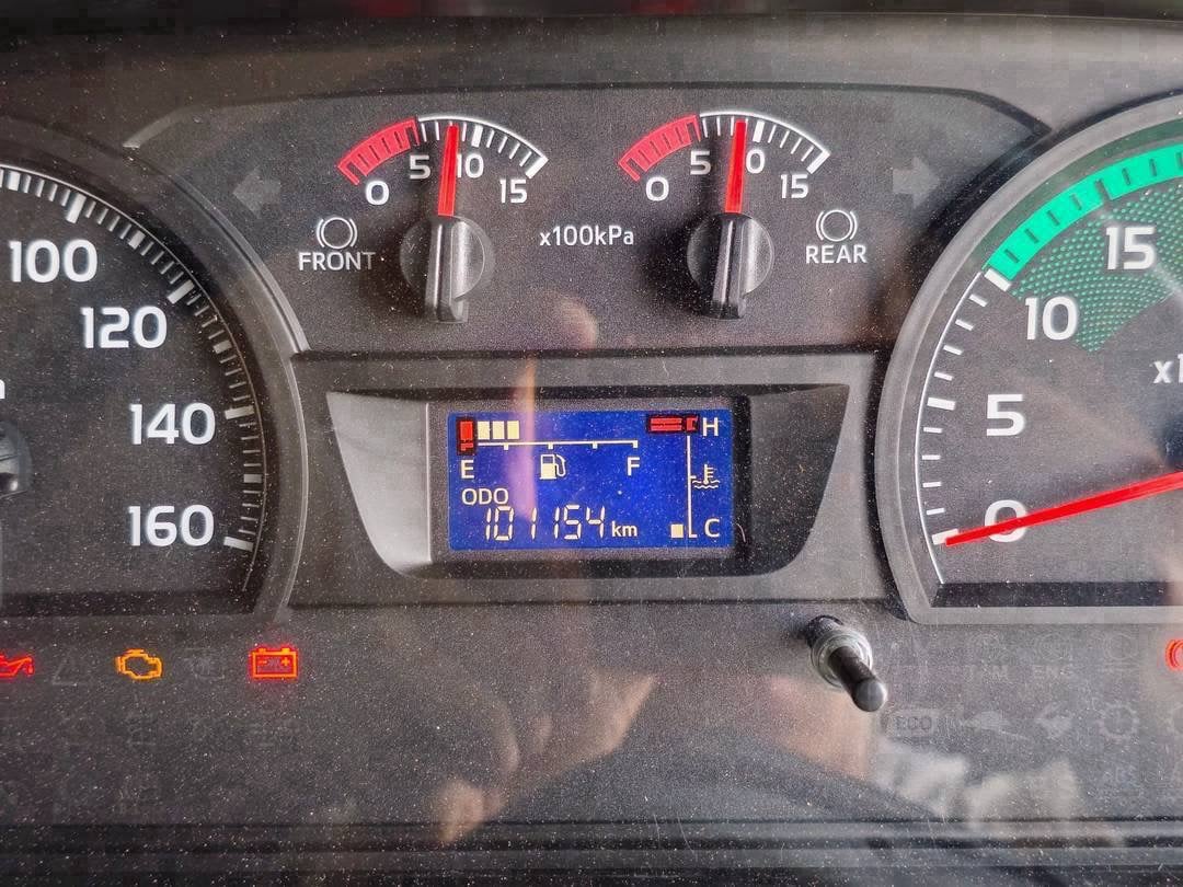 หกล้อตู้เย็น HINO FG8J 240แรง ปี 66 (4212)