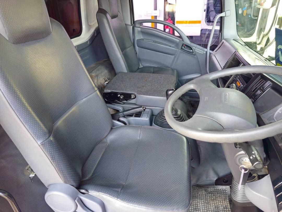 หกล้อดั้มพ์เกษตร ISUZU FRR 210แรง ปี 65 (7715)