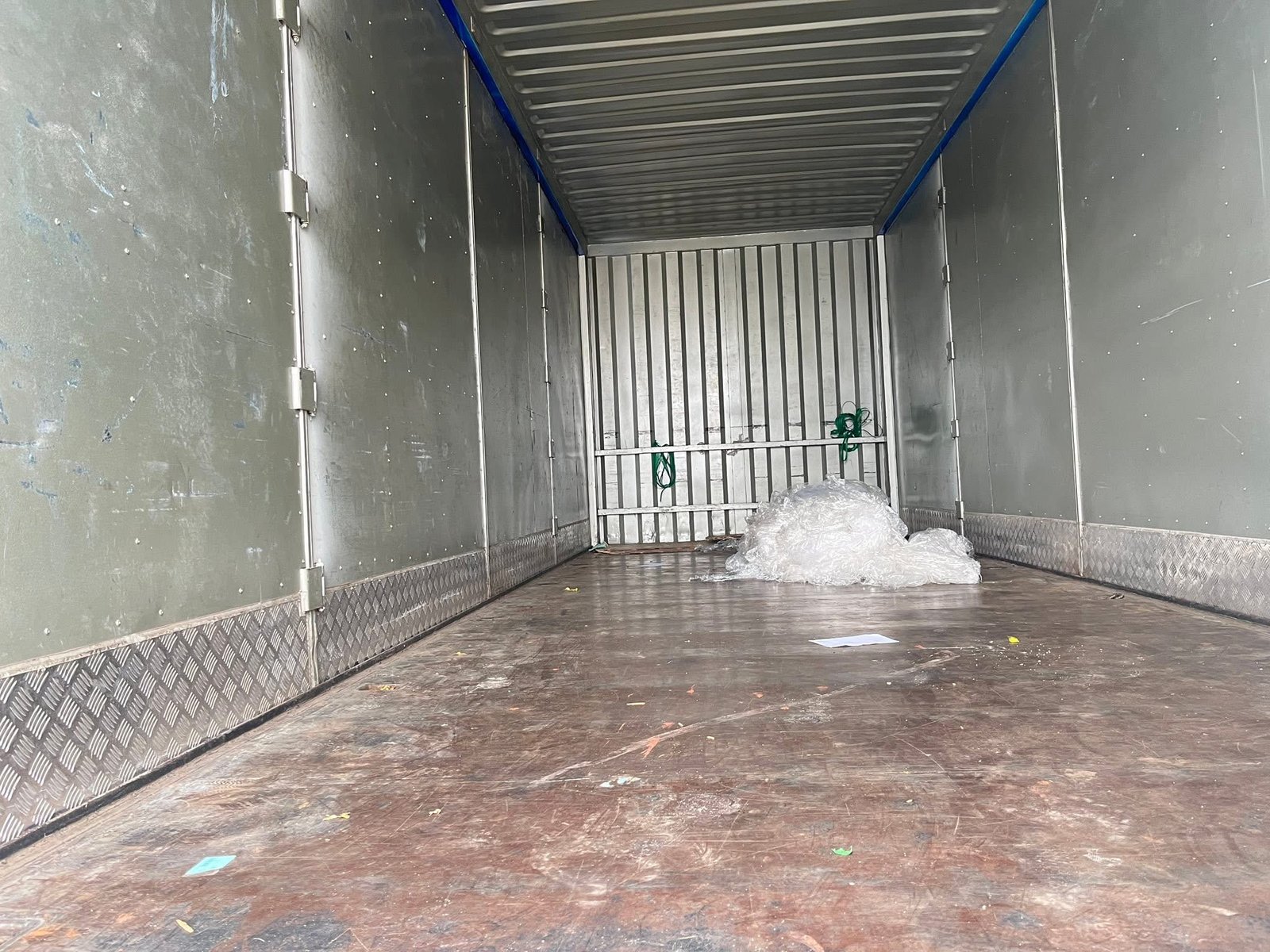 หกล้อตู้สิบบาน HINO FG8J 240แรง ปี 61 (0222) หกล้อตู้สิบบาน HINO FG8J 240แรง ปี 61 (0222)