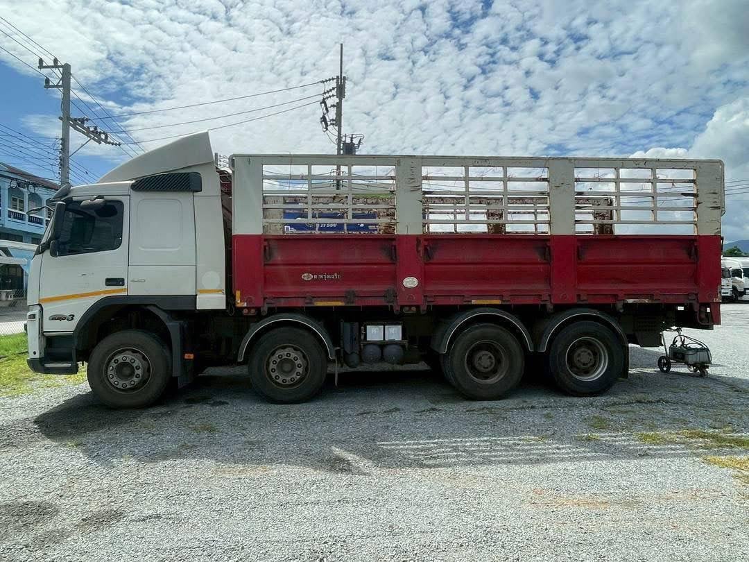 สิบสองล้อคอก VOLVO FM 440แรง ปี 56 (2890) สิบสองล้อคอก VOLVO FM 440แรง ปี 56 (2890)