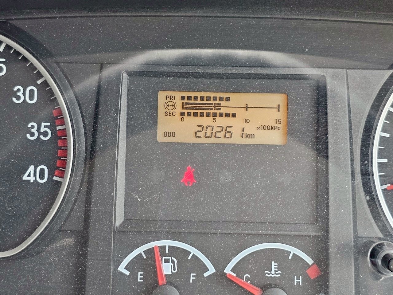 หกล้อคอกสูง ISUZU FRR 210แรง ปี 65 (1694)