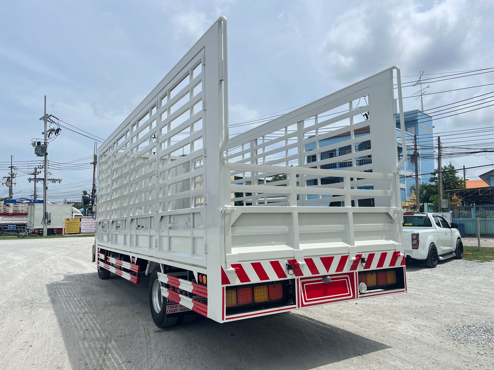 หกล้อคอกสูง ISUZU FRR 210แรง ปี 65 (1694)