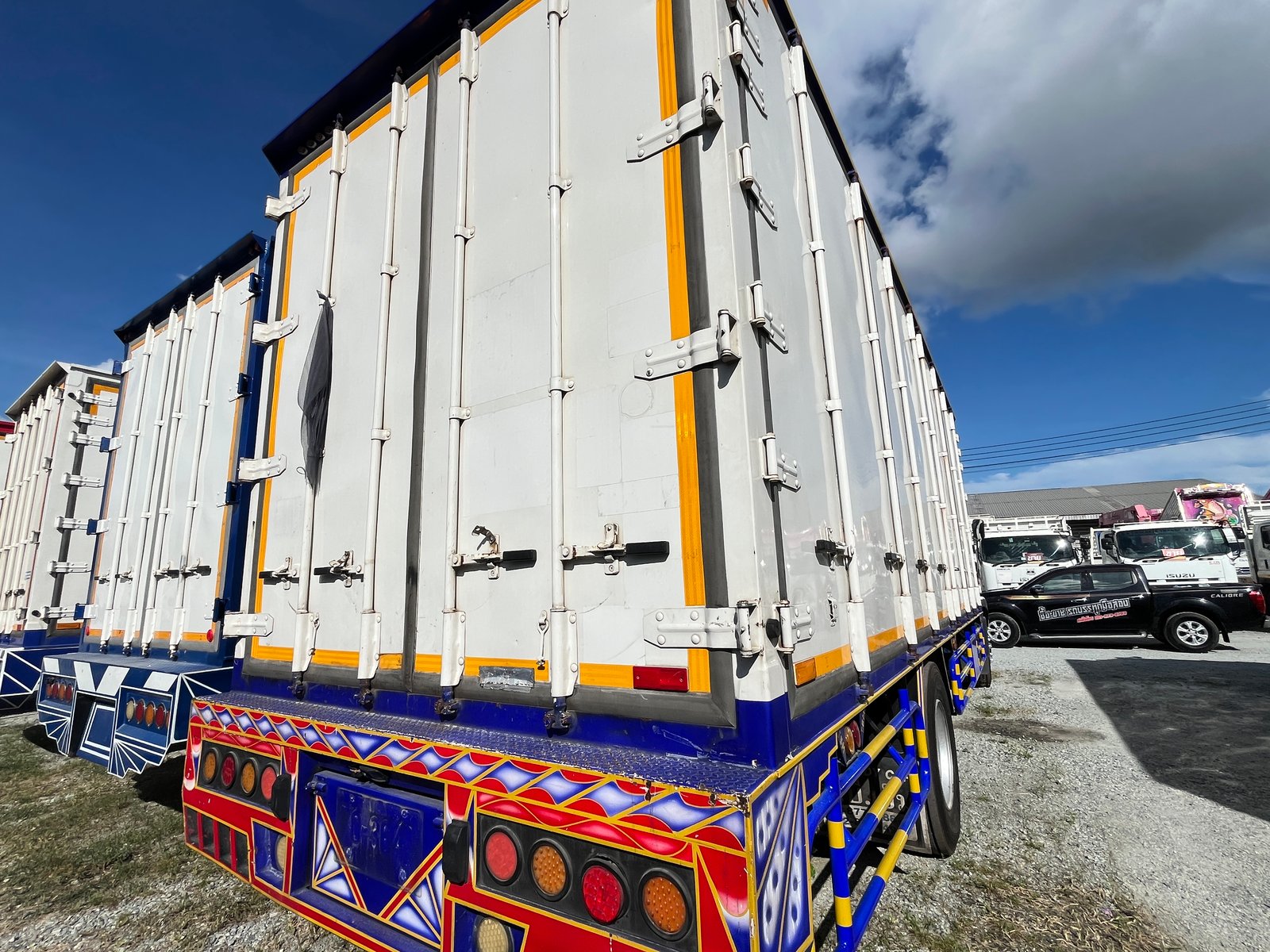 หกล้อตู้สิบบาน HINO FG8J 240แรง ปี 64 (3641)