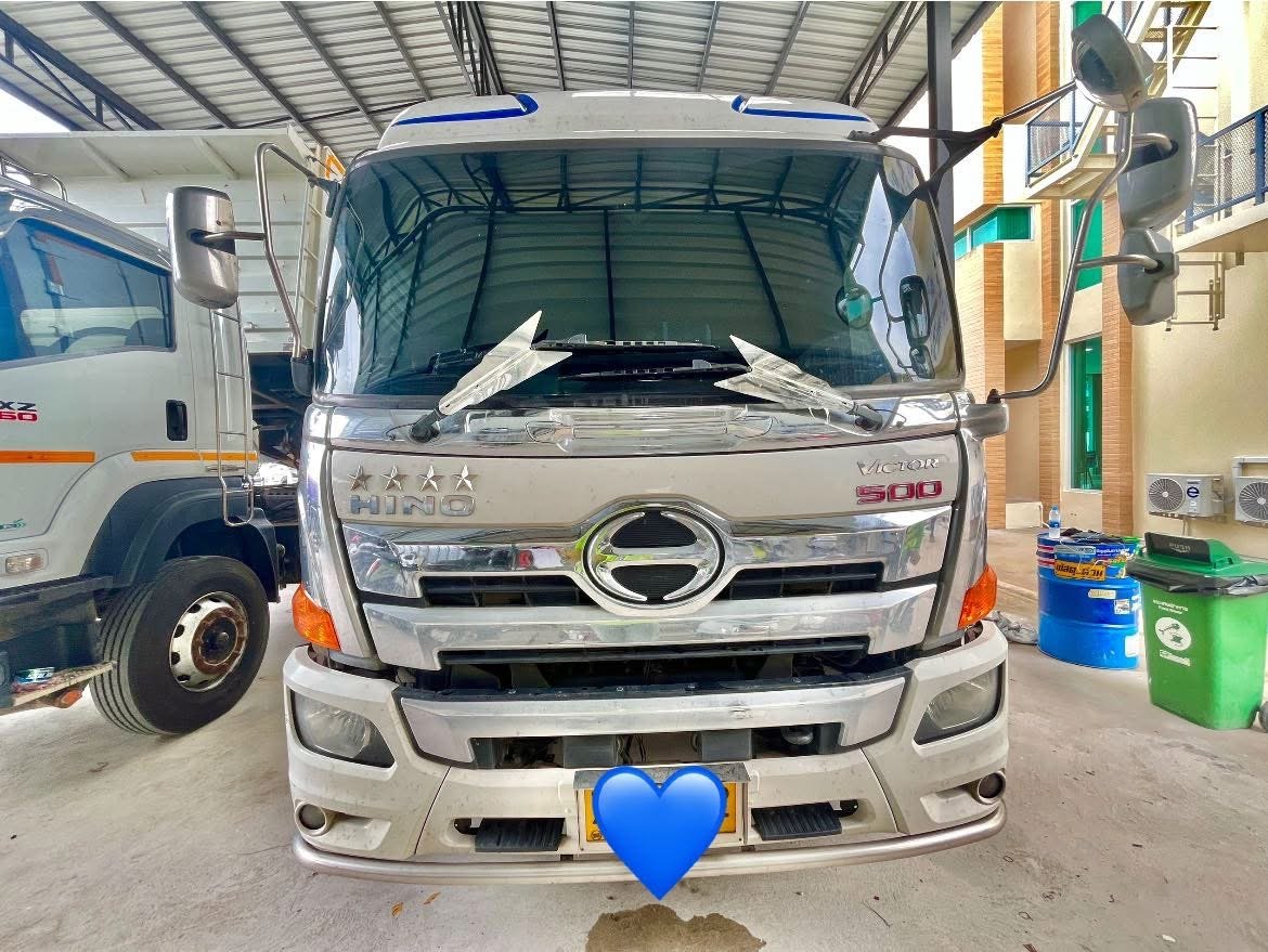 หกล้อตู้สิบบาน HINO FG8J 240แรง ปี 61 (0222)