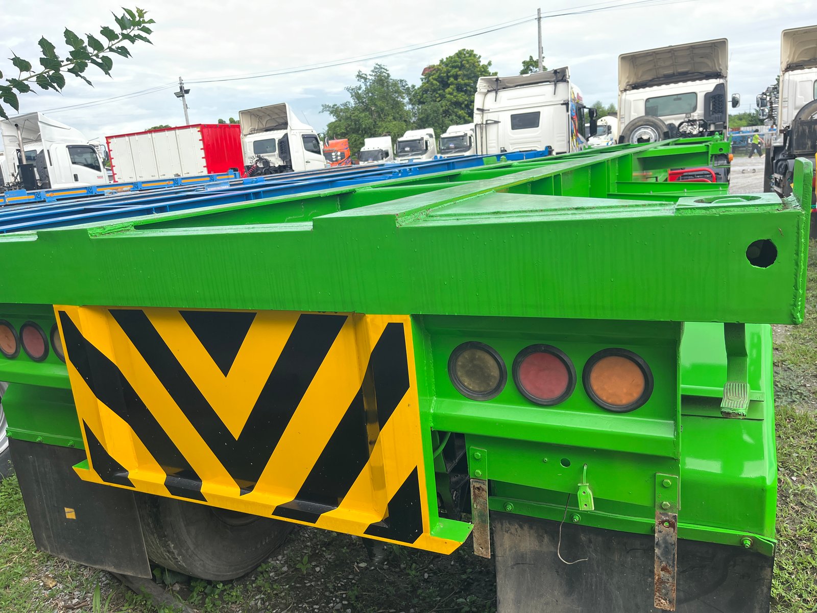 หางก้าง สามเพลา อู่ LCH ปี 62 (6296) หางก้าง สามเพลา อู่ LCH ปี 62 (6296)