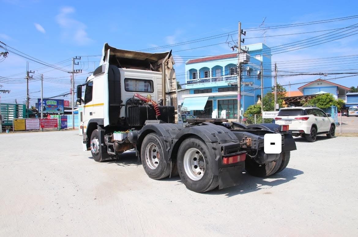 👉ลดราคาพิเศษ 🔥
สิบล้อหัวลาก volvo FM136(9325)