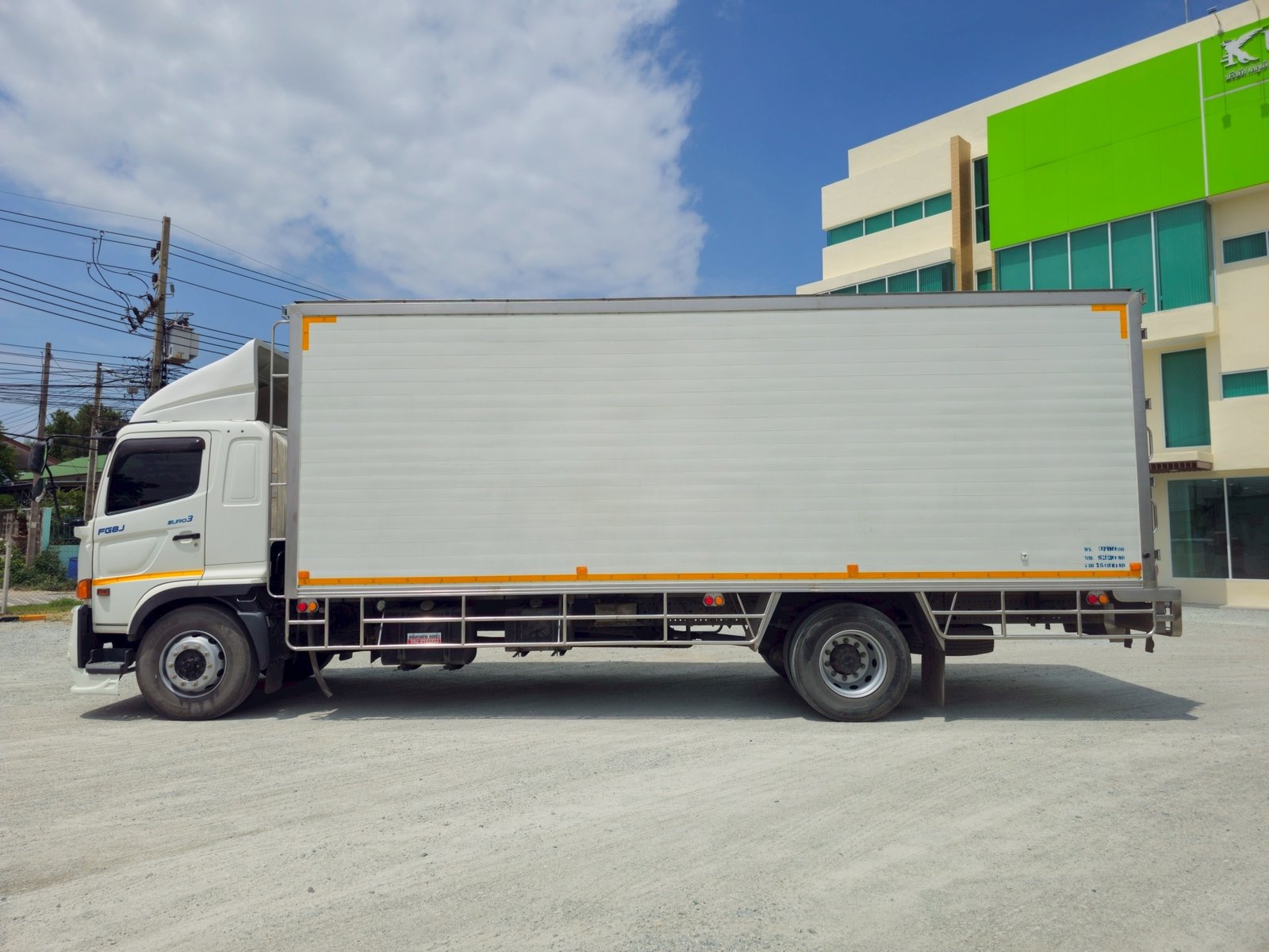 🚨ลดราคาแรงเอาใจพี่ๆ🥰 ￼หกล้อตู้เย็น HINO FG8J 240แรง (4212)