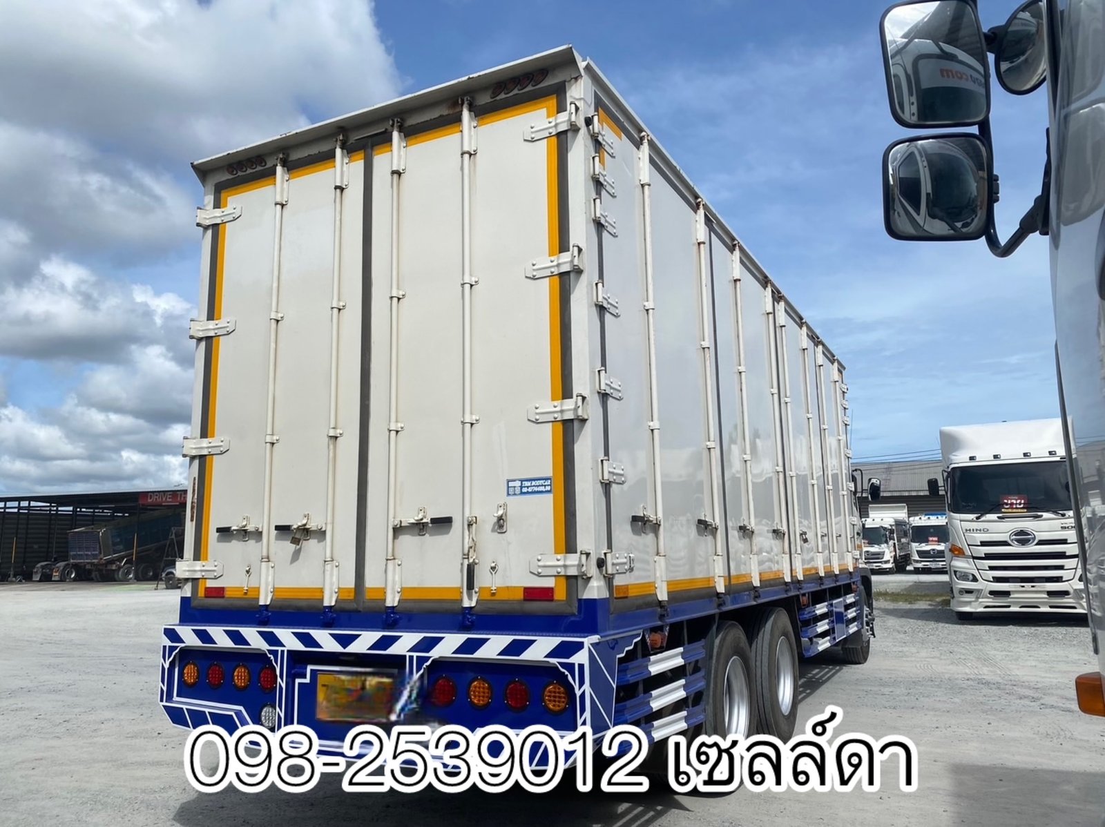 สิบล้อตู้สิบบาน HINO FL8J 260 แรง ปี 2565(9027) สิบล้อตู้สิบบาน HINO FL8J 260 แรง ปี 2565(9027)