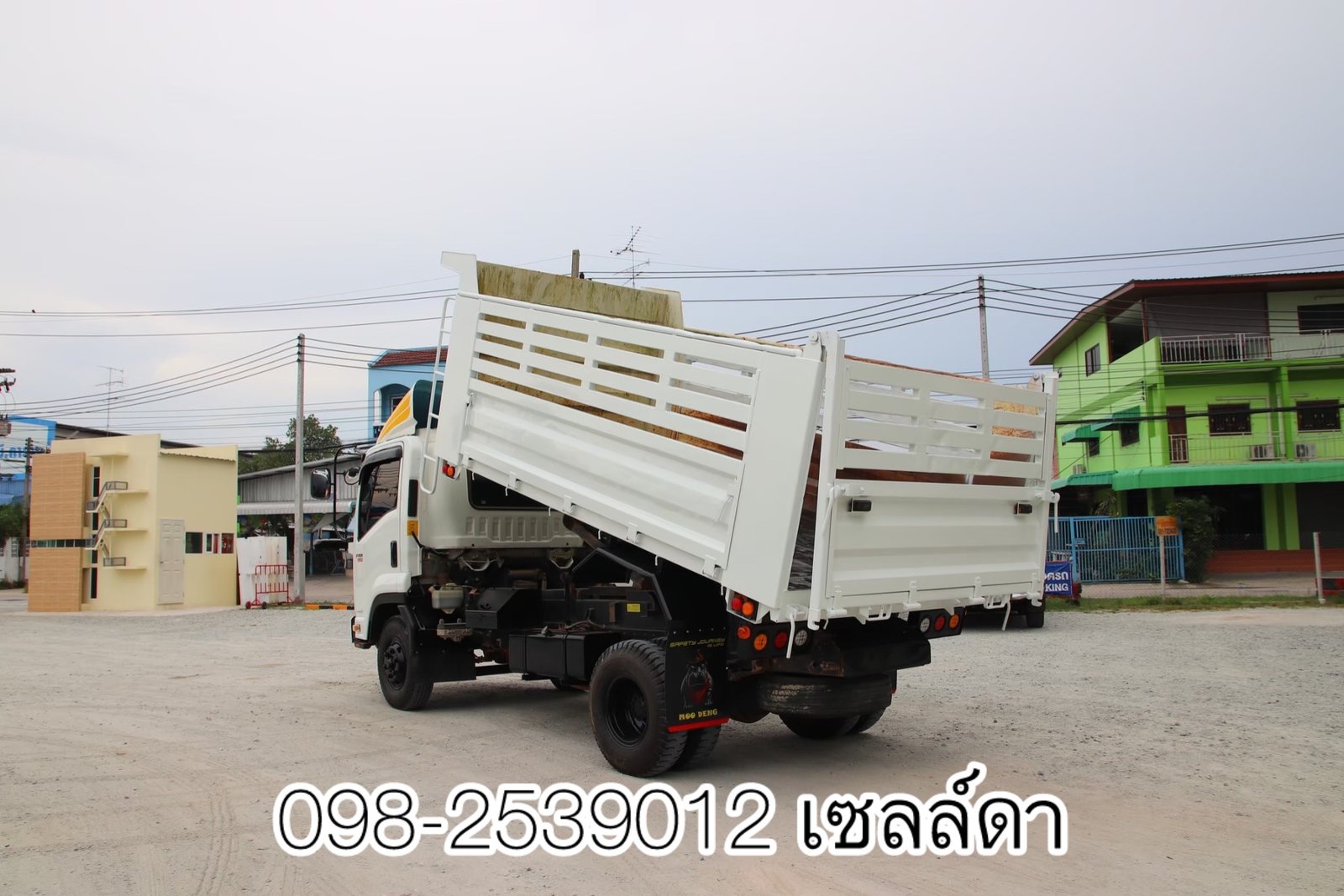 0522 หกล้อดั้มพ์ (0522)
ISUZU FRR 190 แรง ปี 2565
ยาว 3.9 สูง 1.2 กว้าง 2.2