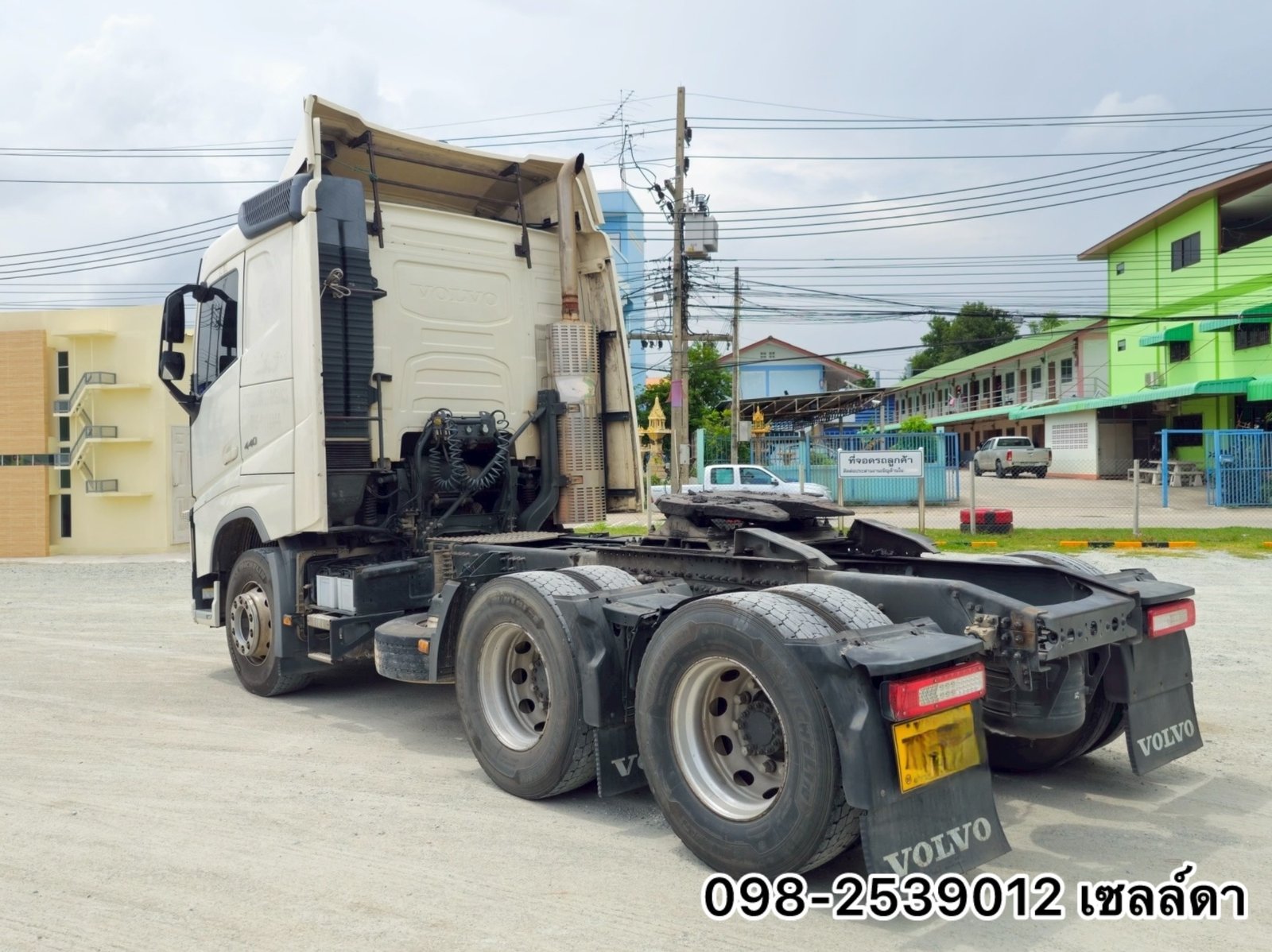 สิบล้อหัวลาก sาคาดี (4393) สิบล้อหัวลาก sาคาดี (4393)