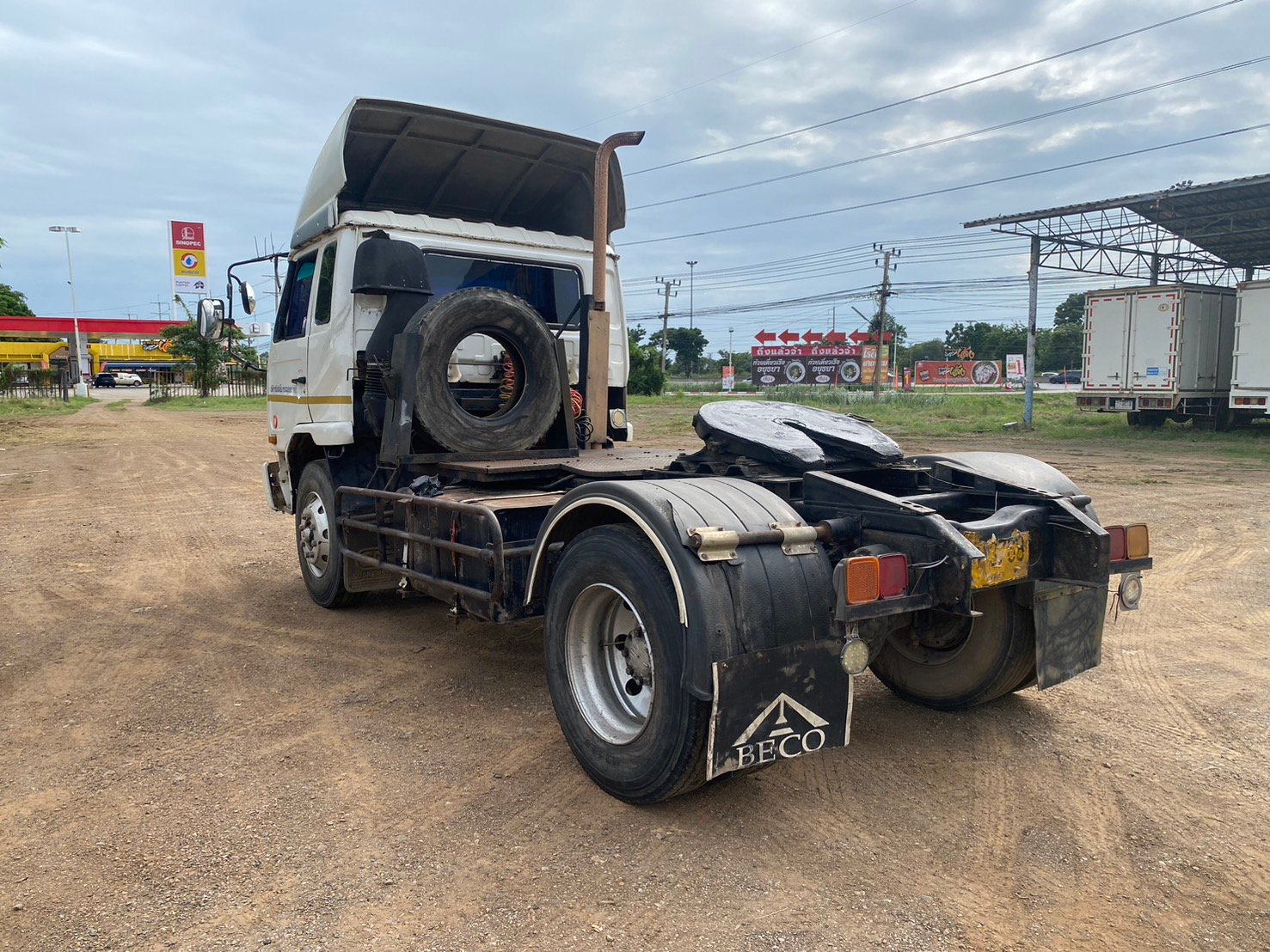 NISSAN UD 210 PKB แรง ปี50
เครื่อง FE6 เทอร์โบ เกียร์ 6เกียร์เดินหน้า เบรค จิฟฟี่
ปล่อยขายตามสภาพ NISSAN UD 210 PKB แรง ปี50
เครื่อง FE6 เทอร์โบ เกียร์ 6เกียร์เดินหน้า เบรค จิฟฟี่
ปล่อยขายตามสภาพ