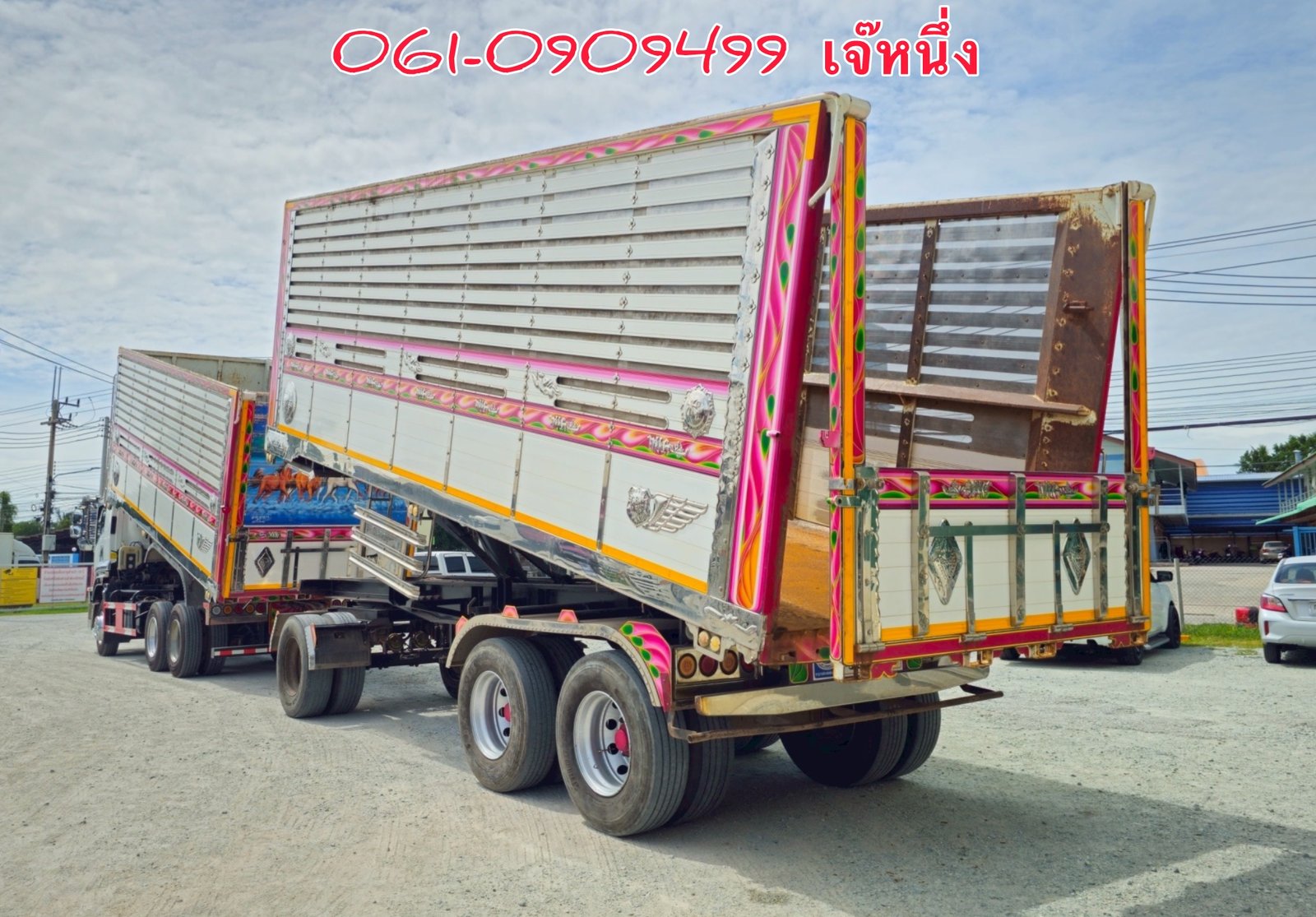 สิบล้อดั้มพ์ Isuzu Fxz 360 แรงม้า ปี 2566 (1364,2110) สิบล้อดั้มพ์ Isuzu Fxz 360 แรงม้า ปี 2566 (1364,2110)