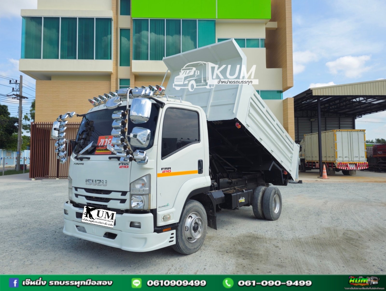 หกล้อดั้มพ์ Isuzu Frr
210 แรงม้า ปี 2564 (3221)