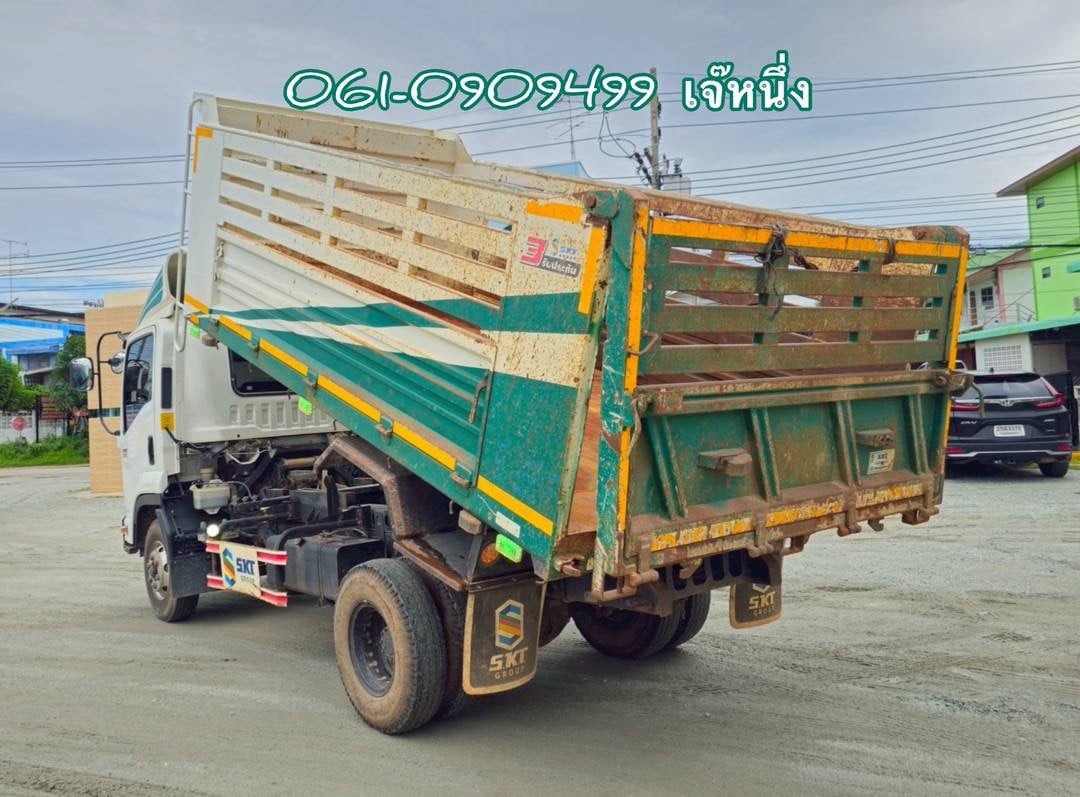 หกล้อดั้มพ์ Isuzu Frr 210 แรงม้า ปี 2566 (5273) หกล้อดั้มพ์ Isuzu Frr 210 แรงม้า ปี 2566 (5273)