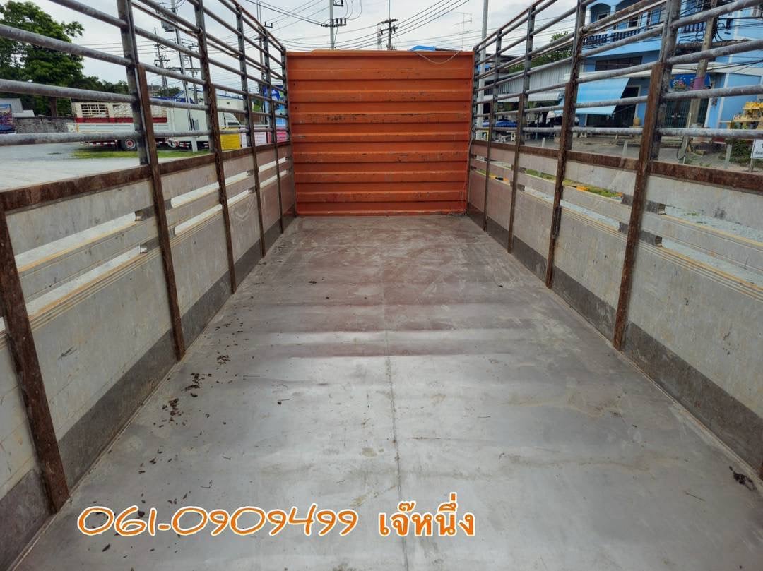 หกล้อคอก Isuzu Frr 210 แรงม้า ปี 2563 (3563)