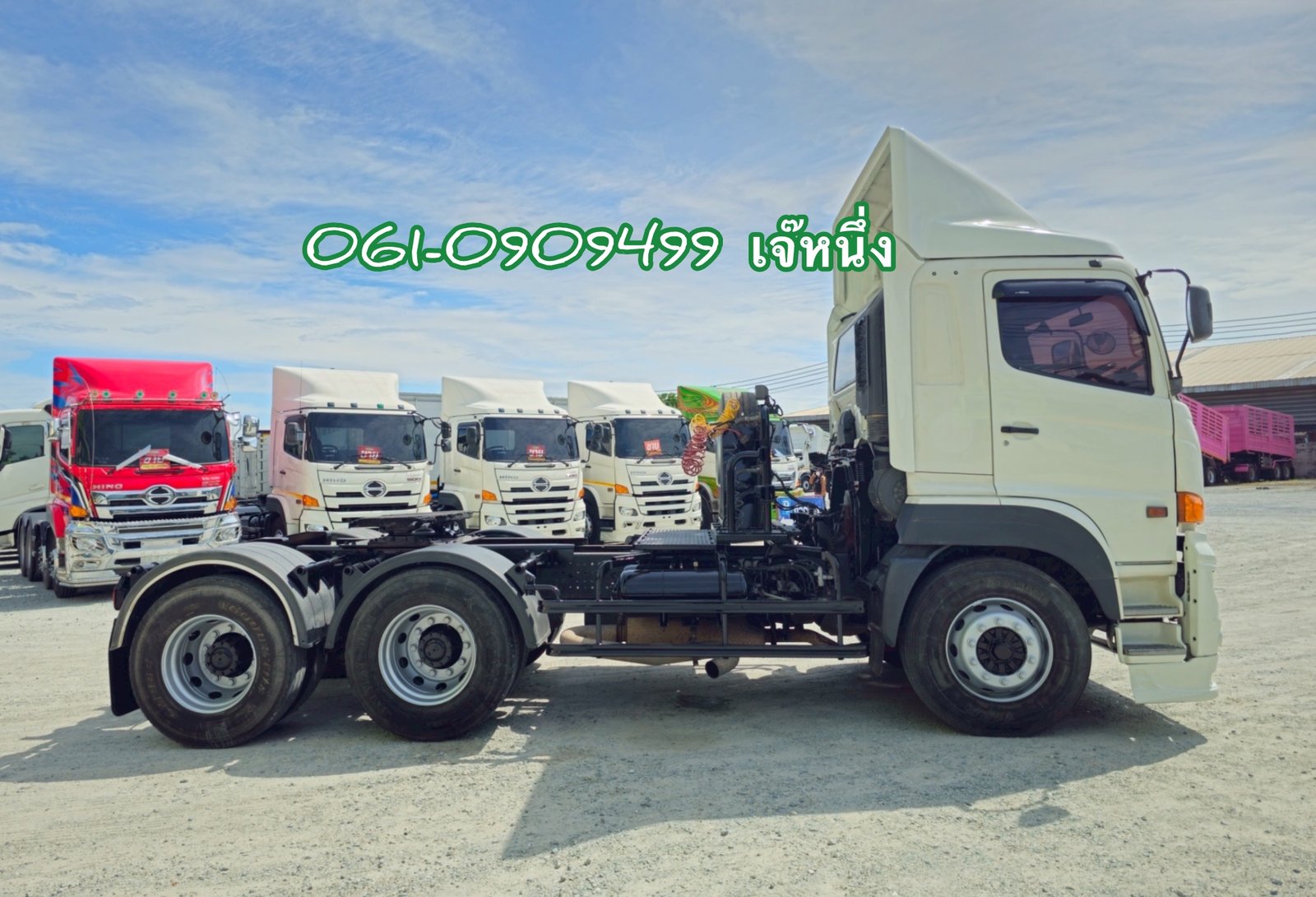 สิบล้อหัวลาก Hino Victor 344 แรงม้า ปี 59 (3875) สิบล้อหัวลาก Hino Victor 344 แรงม้า ปี 59 (3875)