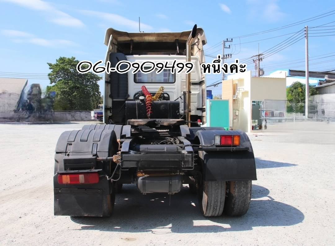 สิบล้อหัวลาก Volvo 400 แรงม้า ปี 2553 (9325) สิบล้อหัวลาก Volvo 400 แรงม้า ปี 2553 (9325)