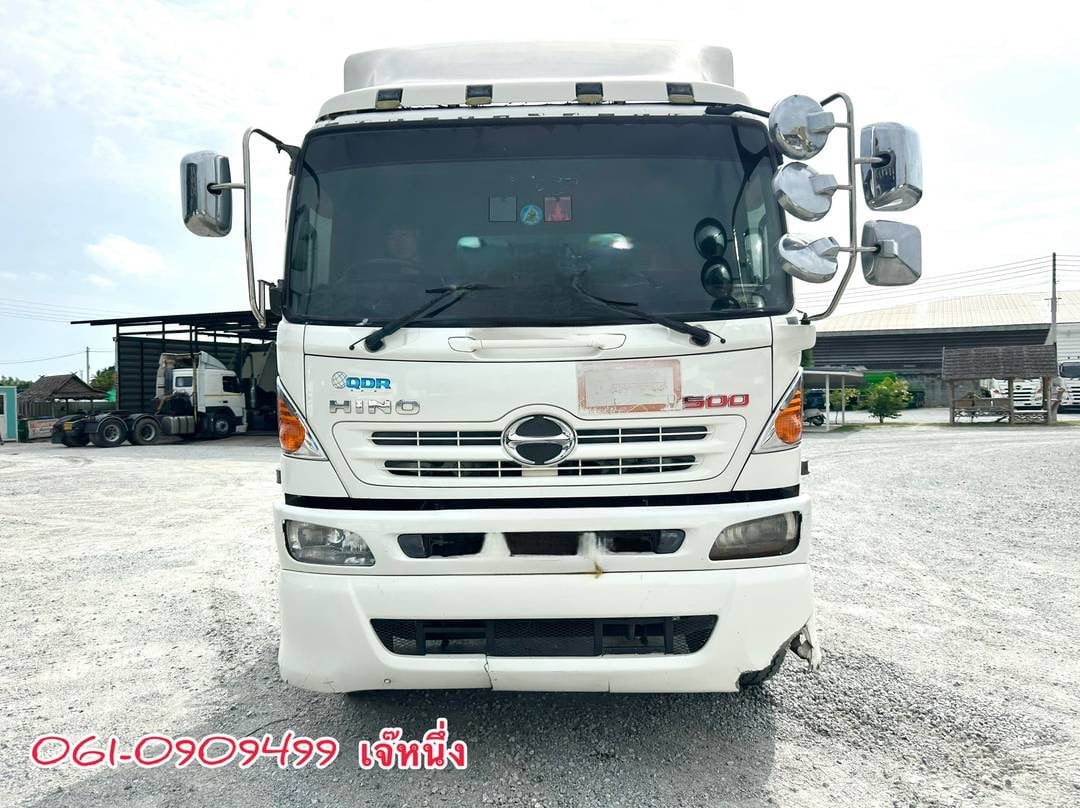 สิบล้อหัวลาก HINO FM1A 344 แรงม้า ปี 2556 (4986) สิบล้อหัวลาก HINO FM1A 344 แรงม้า ปี 2556 (4986)