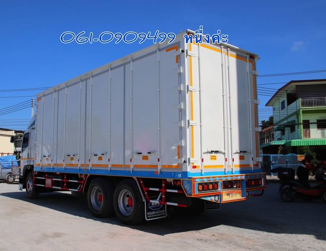สิบล้อตู้สิบบาน Isuzu Fvm 240 แรงม้า ปี 2556 (4822) สิบล้อตู้สิบบาน Isuzu Fvm 240 แรงม้า ปี 2556 (4822)