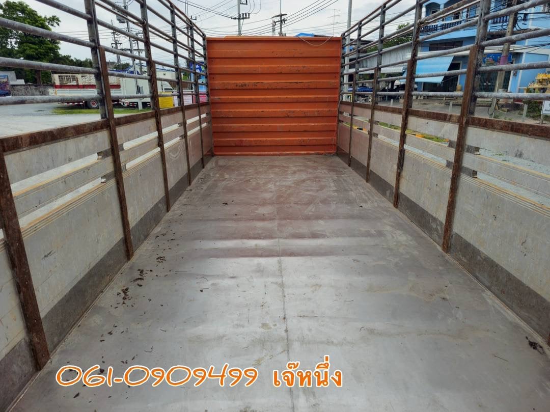 หกล้อคอก Isuzu Frr 210 แรงม้า ปี 2563 (3563)