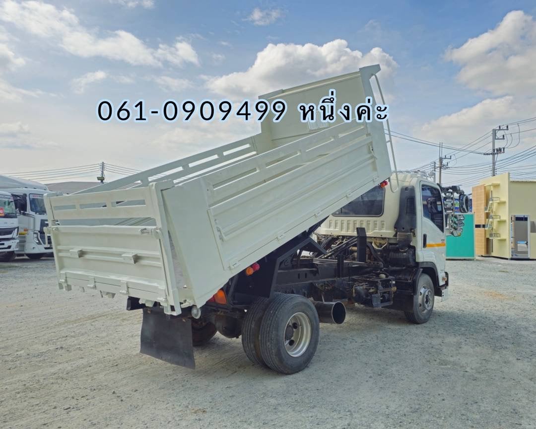 หกล้อดั้มพ์ Isuzu Frr 210 แรงม้า ปี 2564 (3221)