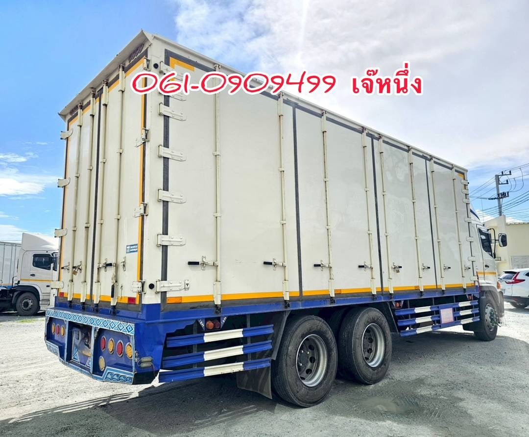 สิบล้อตู้สิบบาน Hino Victor 260 แรงม้า ปี 2565 (9027) สิบล้อตู้สิบบาน Hino Victor 260 แรงม้า ปี 2565 (9027)