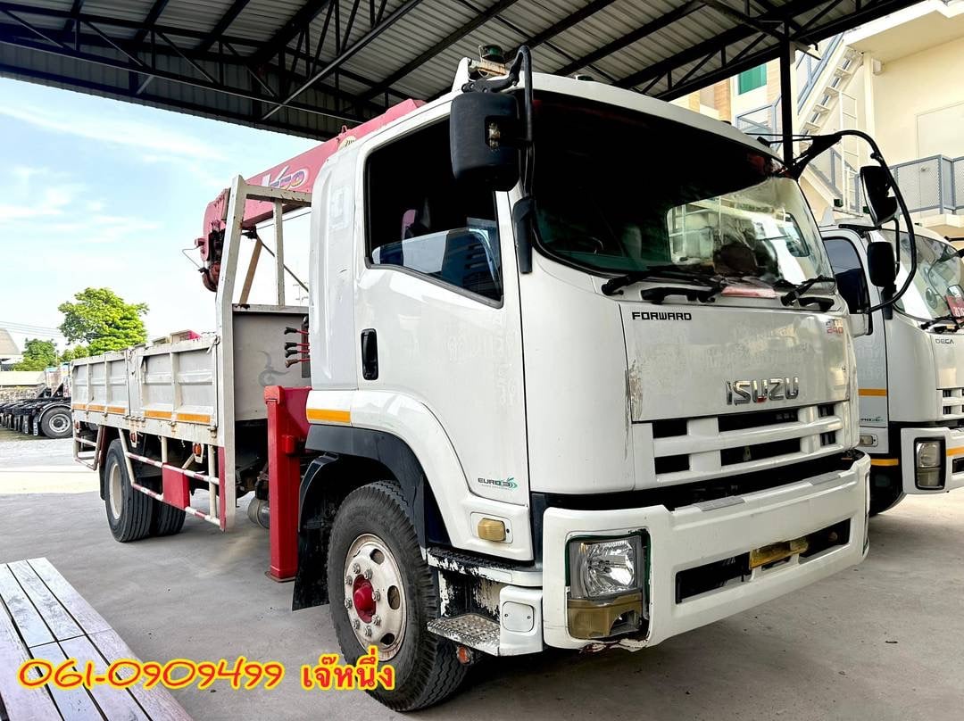หกล้อติดเครน Isuzu Ftr 240 แรงม้า ปี 2557 (0947)