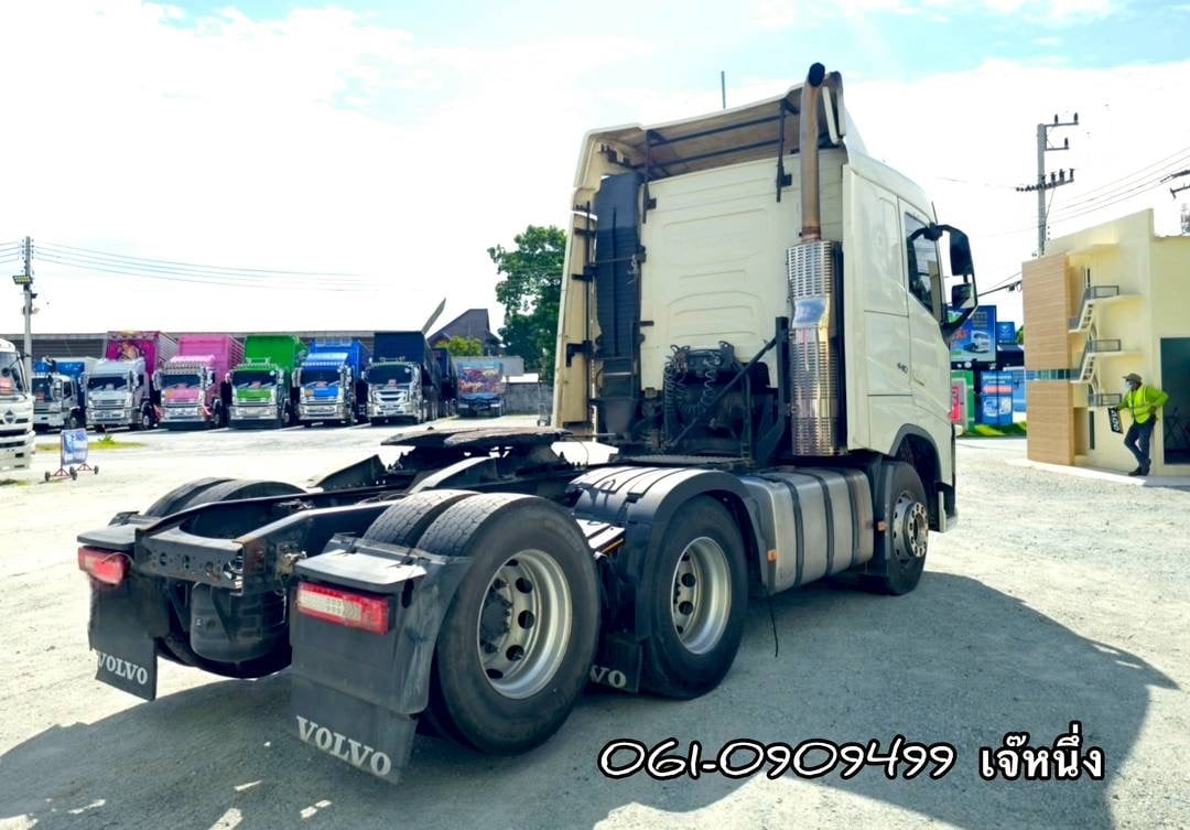 สิบล้อหัวลาก Volvo FH 440 แรงม้า ปี 2561 (4397) สิบล้อหัวลาก Volvo FH 440 แรงม้า ปี 2561 (4397)