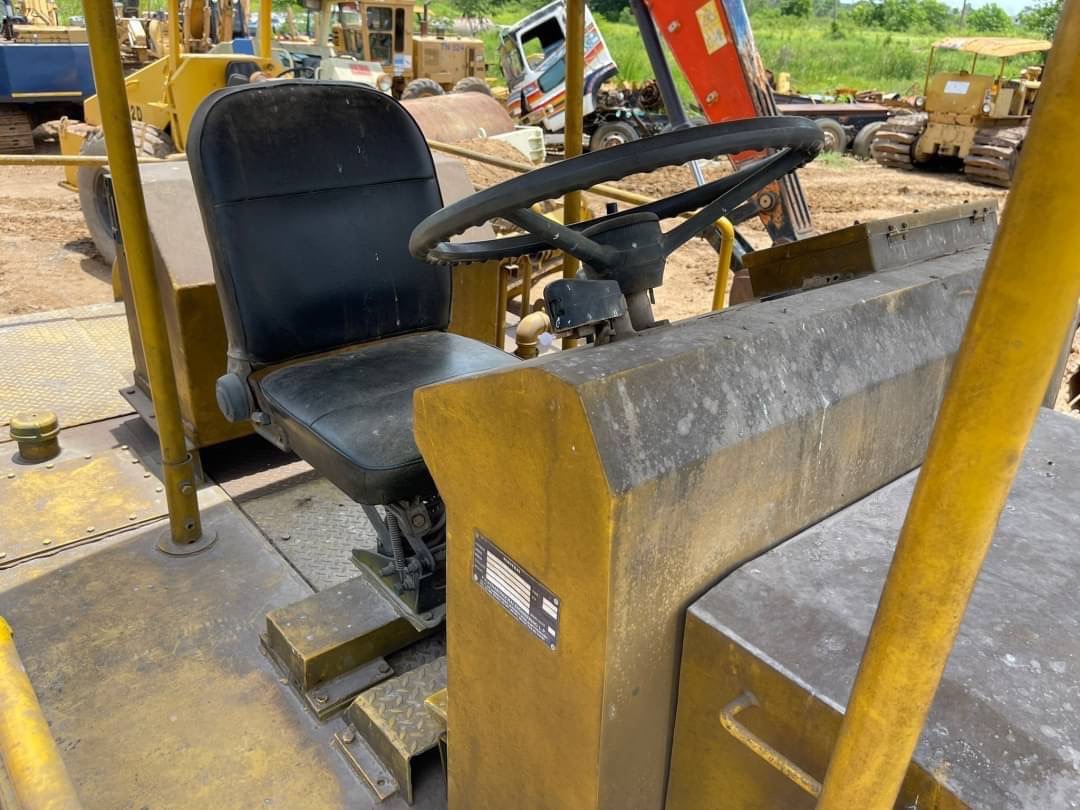 รถบด 9 ล้อ 350,000 บาท SINGTHAI ปี40 เครื่อง CUMMINS