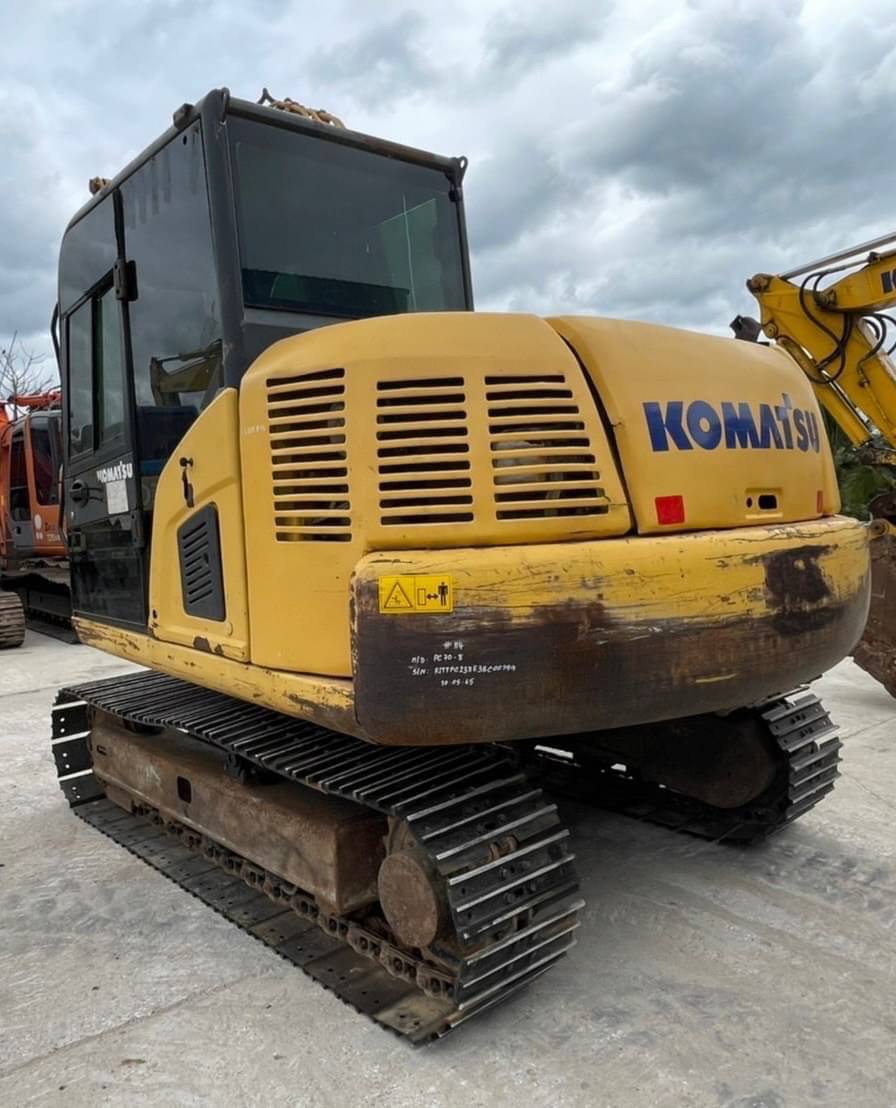 แบคโฮนำเข้ามา ยังไม่เคยใช้งานในไทย 635,000 บาท KOMATSU