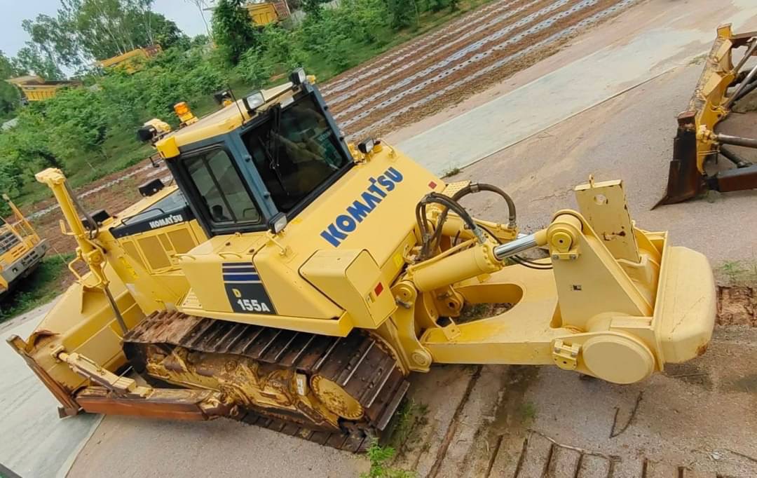 ใหญ่ ๆ ใหม่ ๆ สภาพป้ายแดง KOMATSU ใหญ่ ๆ ใหม่ ๆ สภาพป้ายแดง KOMATSU